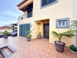 Ver detalhes: Venda: Moradia T2