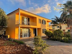 Show profile: Sell: House T4