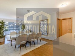 Ver detalhes: Venda: Apartamento T2